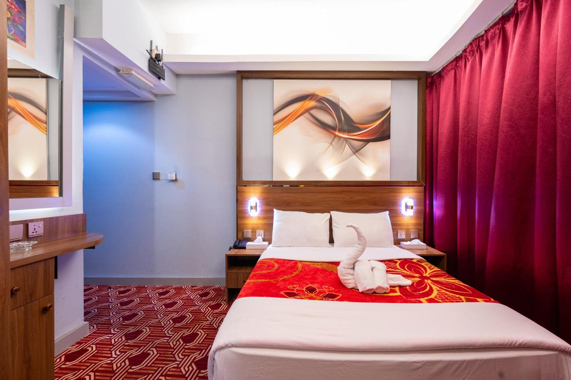 Tanha Hotel Дубай Экстерьер фото